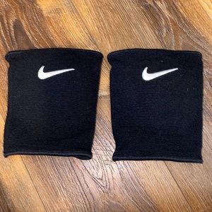 Used Nike Essentials Black Volleyball Knee Pads,